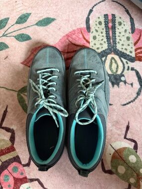L.L. Bean Women's Gray Athletic Shoes with Teal Accents